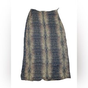 Elegant Black and Cream Pencil Skirt